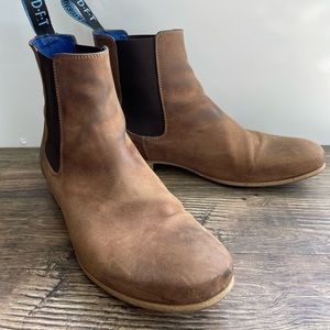 John Fluevog Chelsea Boots With Distressed Brown leather Mens Size 12.5